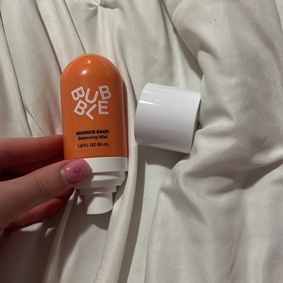 Bubble 3–step hydrating routine - Picture 7 of 9